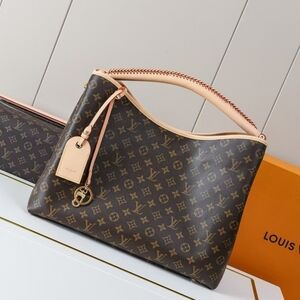 Louis Vuitton Artsy MM Monogram